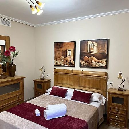 Piso En Linares Zona Centro Con Parking Gratis Appartement Buitenkant foto