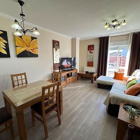 Piso En Linares Zona Centro Con Parking Gratis Appartement Buitenkant foto