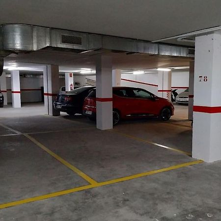Piso En Linares Zona Centro Con Parking Gratis Appartement Buitenkant foto
