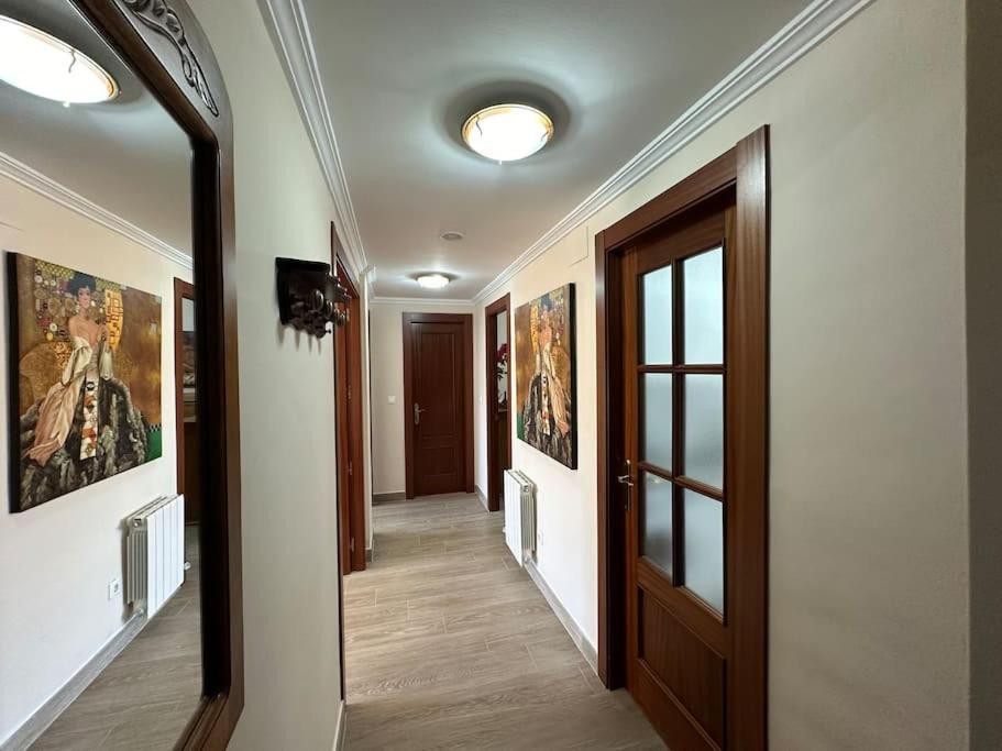 Piso En Linares Zona Centro Con Parking Gratis Appartement Buitenkant foto
