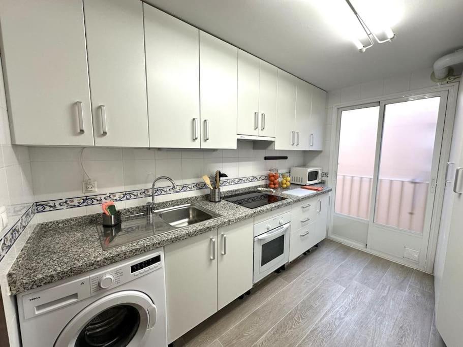 Piso En Linares Zona Centro Con Parking Gratis Appartement Buitenkant foto
